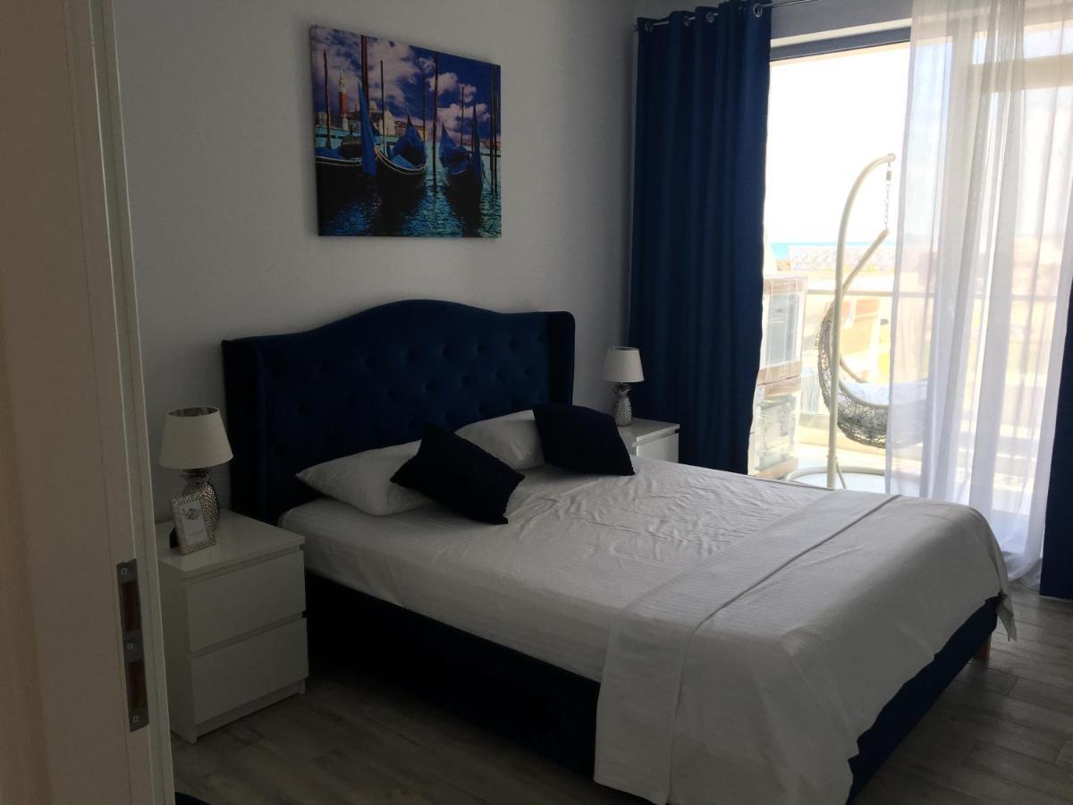 Lotus Blue Lejlighed Mamaia Eksteriør billede